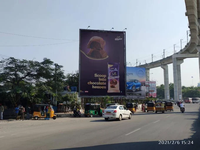 Cadbury Silk chocolate hoarding