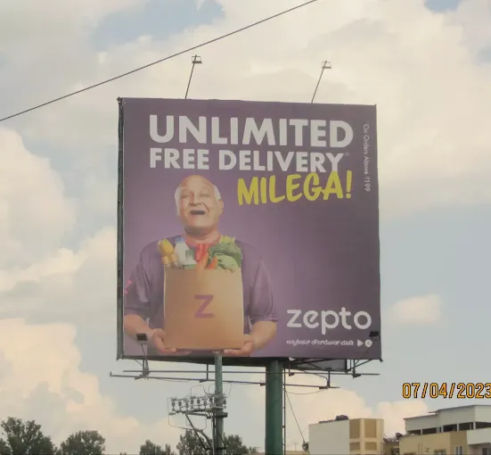 Zepto free-delivery hoarding